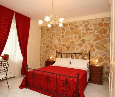 Il Casale Di Rodolfo Bed & Breakfast Termoli Eksteriør bilde